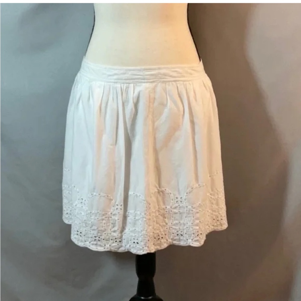Rare Y2K vintage Gap Fully Lined Eyelet Skirt size 8 cotton